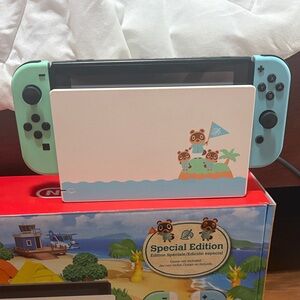 Nintendo Switch Special Edition - Mint and White